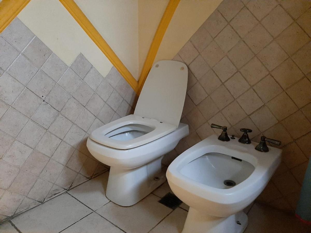 Appartement Cuartos En El Segundo Piso De Casa De Artista En Flores à Buenos Aires Extérieur photo